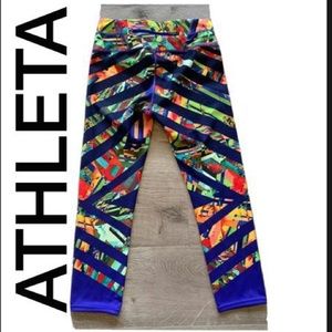 Athleta Colorful Kaleidoscope Sonar Capri Leggings